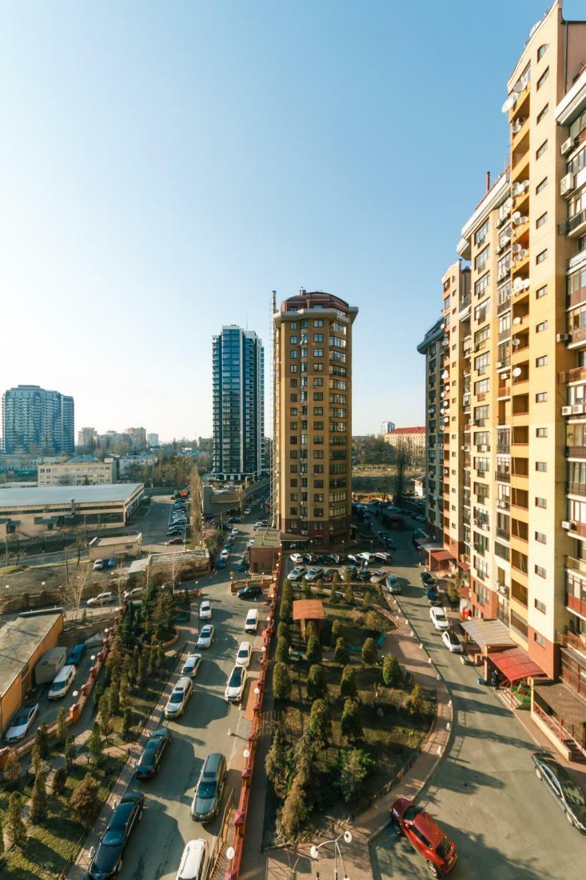 3 Комнатные Апартаменты В Центре Печерска Kijów Zewnętrze zdjęcie